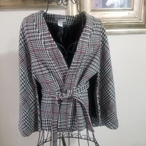 Steve Madden Houndstooth Wool Belted Cape | Poncho | Jacket. Size: Small/Medium.